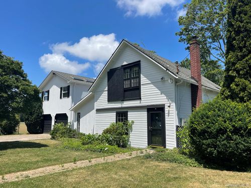 270 North St, Cutchogue, NY, 11935-1202 | Card Image