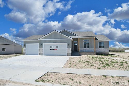 6166 Hugo Dr, Ammon, ID, 83406-5158 | Card Image