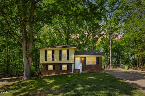 7921 Castlelake Ct, Raleigh, NC, 27615-4908 | Card Image