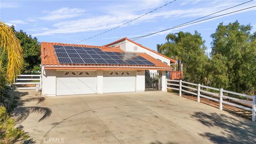 2026 Tudor Ln, Fallbrook, CA, 92028-2581 | Card Image