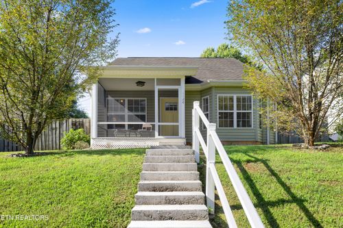 1126 Overton Pl, Knoxville, TN, 37917-5754 | Card Image