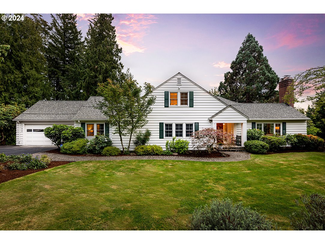Canyon Dr, Portland, OR 97225
