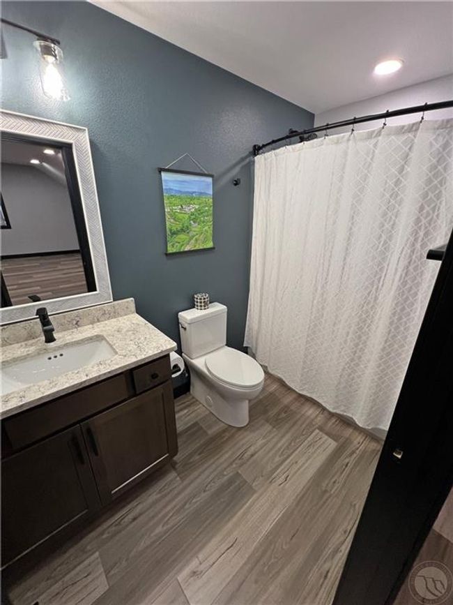 Bonus suite and full bathroom #3 | Image 36