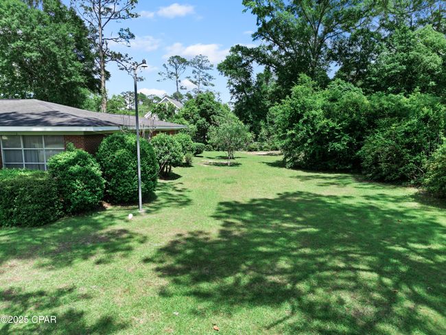5370 Cherry St, House other with 2 bedrooms, 3 bathrooms and null parking in Graceville FL | Image 11