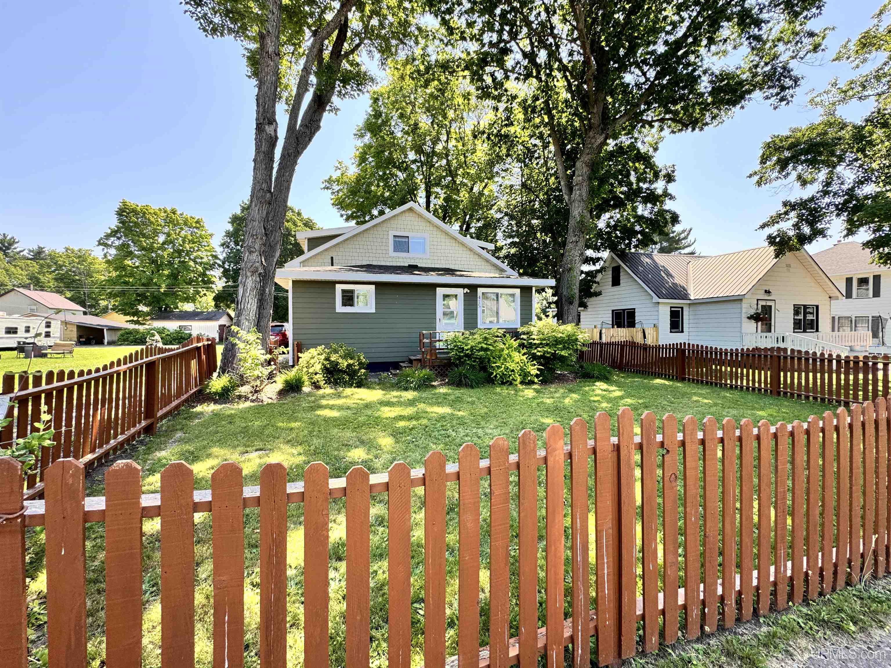 3rd St, Lanse, MI 49946