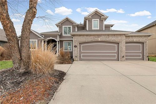 12990 N Crispin Way, Platte City, MO, 64079-7931 | Card Image