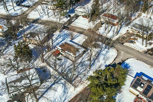 13 Mirror Lake Rd, Spring Valley, NY, 10977-4318 | Card Image