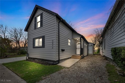 3472 E 52nd St, Cleveland, OH, 44127-1658 | Card Image