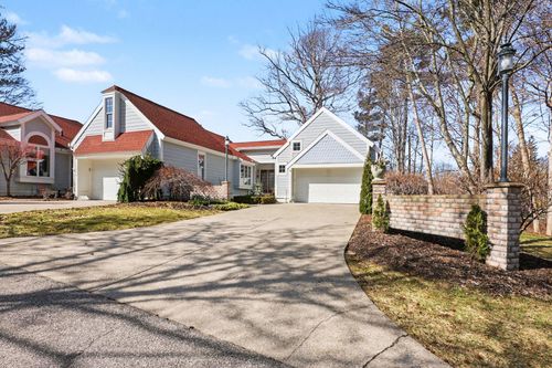 16840 Landing Dr, Spring Lake, MI, 49456-1386 | Card Image