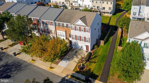18483 Wide Meadow Sq, LEESBURG, VA, 20176-1258 | Card Image