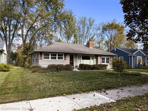 15588 Kirkshire Ave, Beverly Hills, MI, 48025-3350 | Card Image