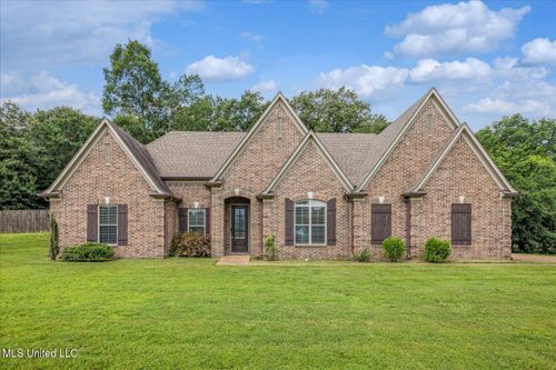 3909 Glenda Gail Rd, Southaven, MS, 38672-7063 | Card Image