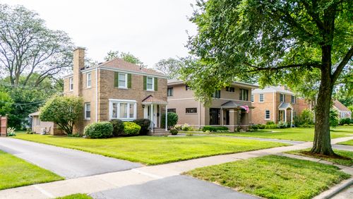 616 10th Ave, La Grange, IL, 60525-3036 | Card Image