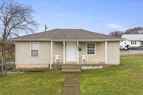 767 Woodmont Blvd, Clarksville, TN, 37040-4250 | Card Image