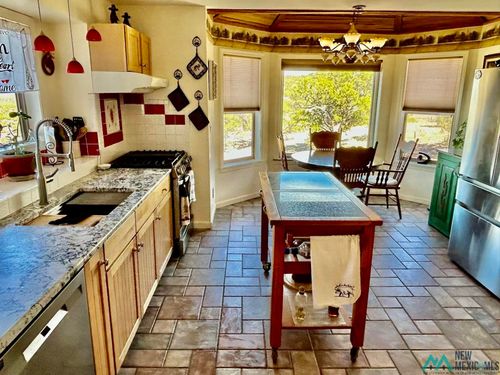 27 Metate Ln, Datil, NM, 87821-2101 | Card Image