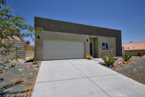 12612 Maui Way, Desert Hot Springs, CA, 92240 | Card Image