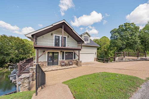 400 Anchor Bay Pt, Savannah, TN, 38372-6224 | Card Image