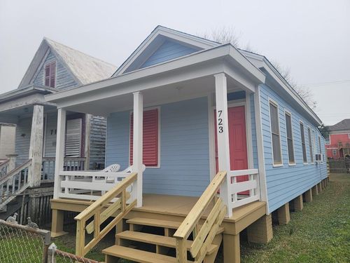 723 Sealy St, Galveston, TX, 77550-5241 | Card Image