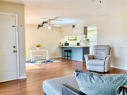 2-5554 Swift Rd, SARASOTA, FL, 34231-6210 | Card Image