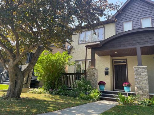 {{alt}} | Card Image