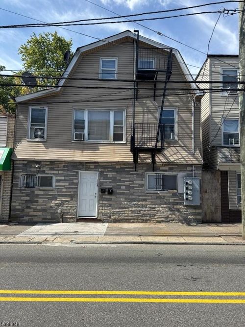 105 E Main St, Paterson, NJ, 07522-1824 | Card Image