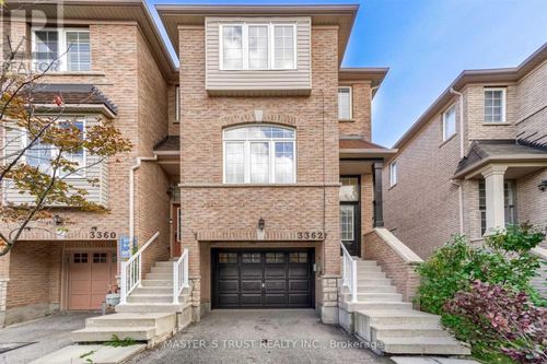 3362 Redpath Cir, Mississauga, ON, L5N8R2 | Card Image