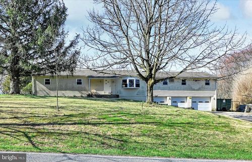 83 Silvertown Rd, JONESTOWN, PA, 17038-7805 | Card Image