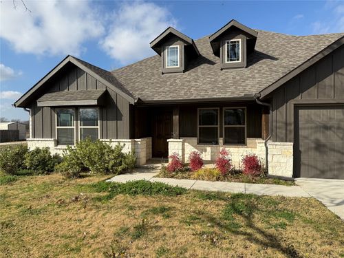 502 W 2nd St, Venus, TX, 76084-2132 | Card Image