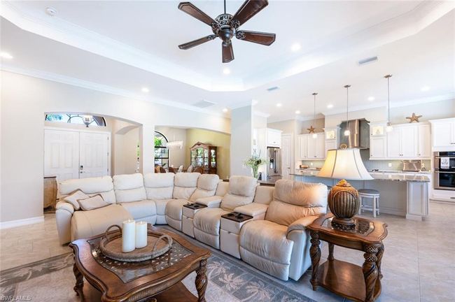 1456 Mockingbird Dr, House other with 3 bedrooms, 3 bathrooms and 3 parking in NAPLES FL | Image 9