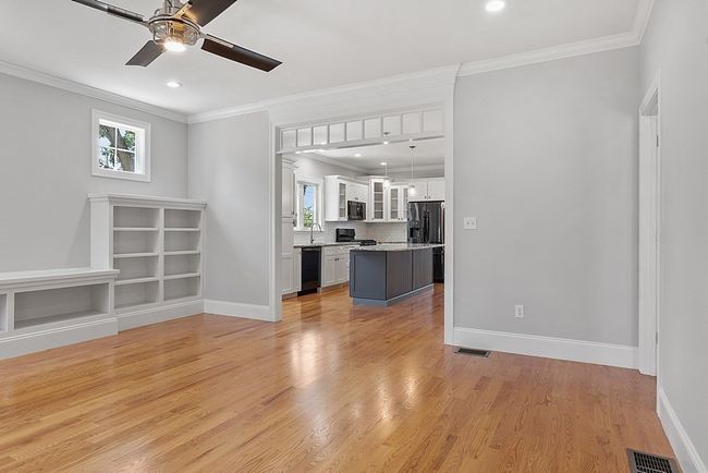 2 - 24 Church St, House attached with 4 bedrooms, 4 bathrooms and 2 parking in Wakefield MA | Image 7