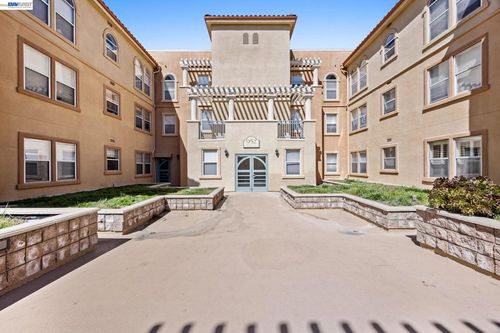 234-952 S 11th St, San Jose, CA, 95112-2477 | Card Image