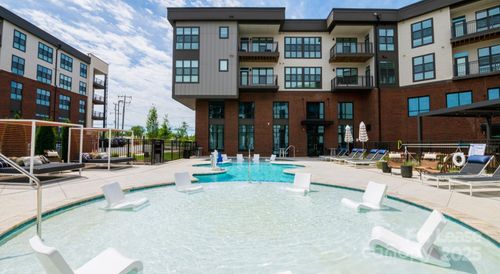 a1-704 W Tremont Ave, Charlotte, NC, 28203-7017 | Card Image