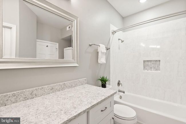 APT-1103 - 12160 Penderview Ter, Condo with 2 bedrooms, 1 bathrooms and null parking in FAIRFAX VA | Image 25