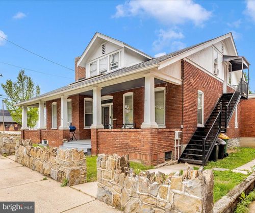 250 E E Main Street, WAYNESBORO, PA, 17268 | Card Image