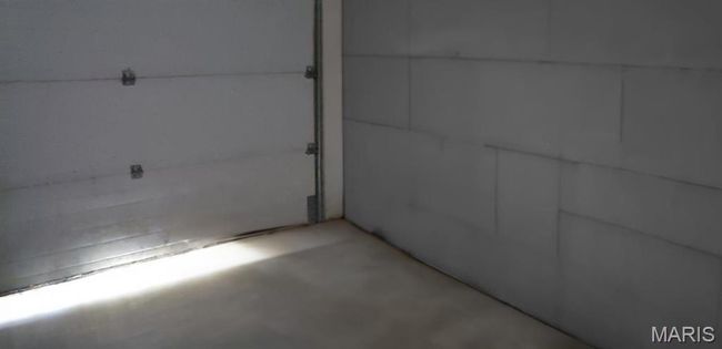View of garage | Image 10