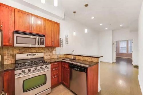 apt-1r-4508 Brown St, Union City, NJ, 07087-6522 | Card Image