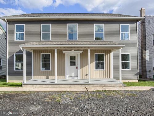 211 N Market St, Liverpool, PA, 17045 | Card Image