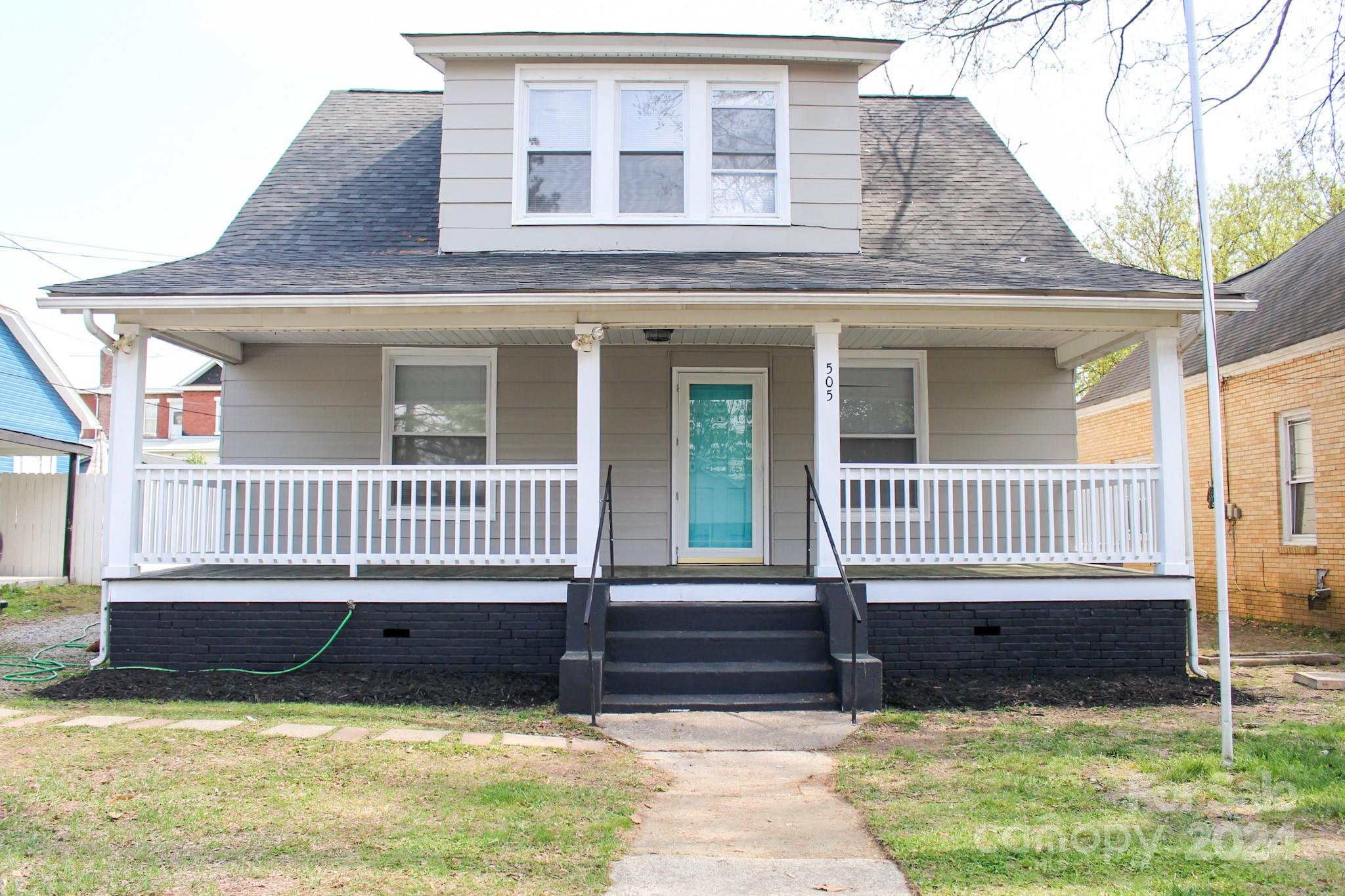 Iredell Ave, Spencer, NC 28159