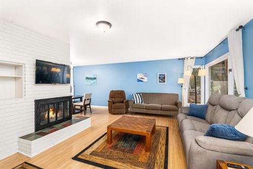 4011 Pitt St, Duluth, MN, 55804-1957 | Card Image