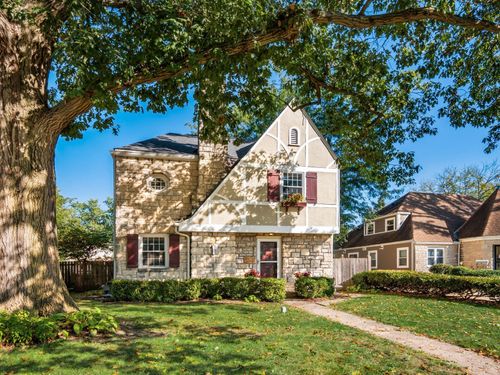 208 S Stanwood Rd, Bexley, OH, 43209-1834 | Card Image