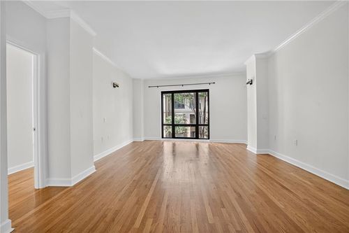 apt-250-3475 Oak Valley Rd Ne, Atlanta, GA, 30326-3202 | Card Image