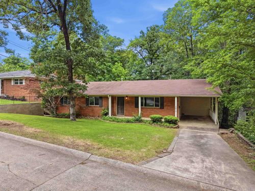 1611 Grove Hill Rd, North Little Rock, AR, 72116-6821 | Card Image