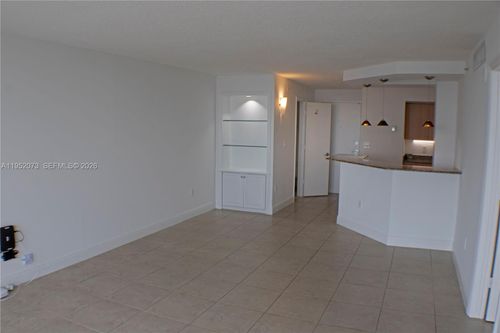 apt-1224-6917 Collins Ave, Miami Beach, FL, 33141-7201 | Card Image