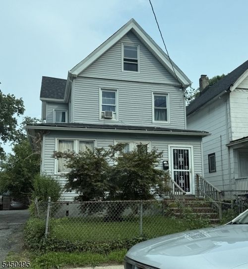 979 W 4th St, Plainfield, NJ, 07063-1372 | Card Image