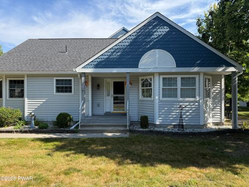 4062 Circle Ct, Milford, PA, 18337-9307 | Card Image
