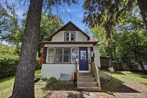 523 10th St S, Moorhead, MN, 56560-3566 | Card Image