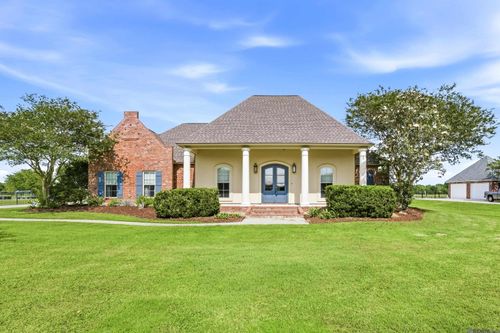 10456 Buddy Gore Rd, Gonzales, LA, 70737-7882 | Card Image