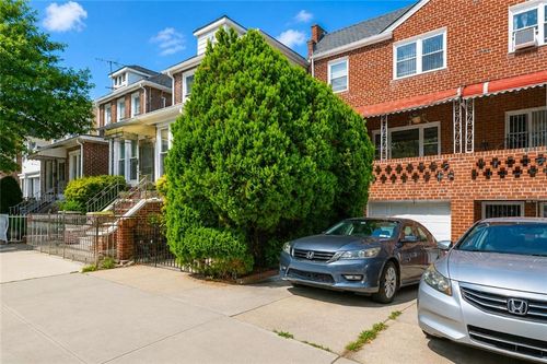 1735 70th St, Brooklyn, NY, 11204-5206 | Card Image