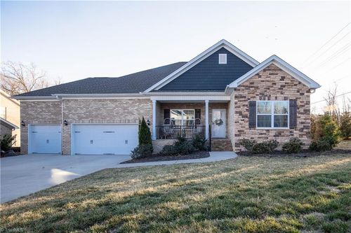 1001 Leyland Ter, Trinity, NC, 27370-8019 | Card Image