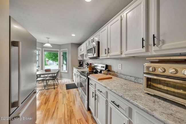 5503 Forest Lake Dr, Condo with 2 bedrooms, 3 bathrooms and null parking in Prospect KY | Image 15